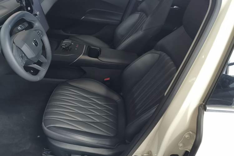 Used CHANGAN Eado 2024 1.5T GDI Automatic Flagship Edition Left Front Seat