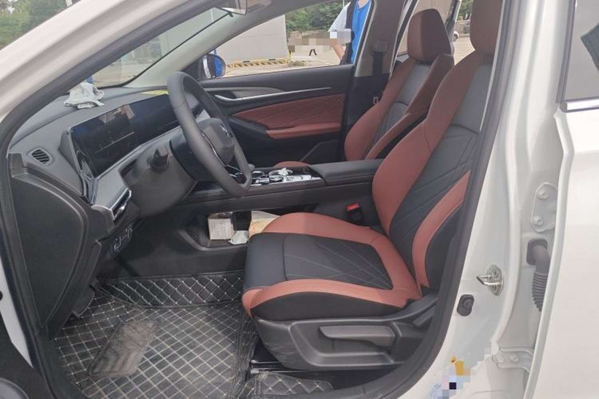 Used CHANGAN Eado 2024 PLUS Blue Whale NE 1.4T GDI DCT High-Energy Edition Left Front Seat