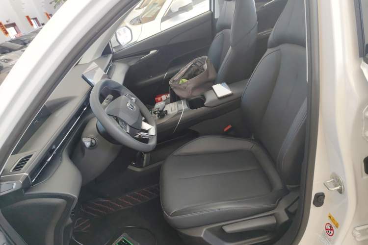 Used CHANGAN Eado 2024 1.5T GDI Automatic Prestige Edition Left Front Seat