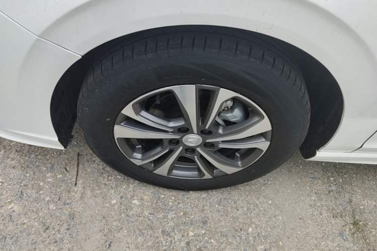 Used CHANGAN Eado 2024 PLUS Blue Whale NE 1.4T GDI DCT High-Energy Edition Left Front Wheel Hub