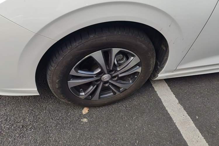 Used CHANGAN Eado 2024 PLUS Blue Whale NE 1.4T GDI DCT High-Energy Edition Left Front Wheel Hub