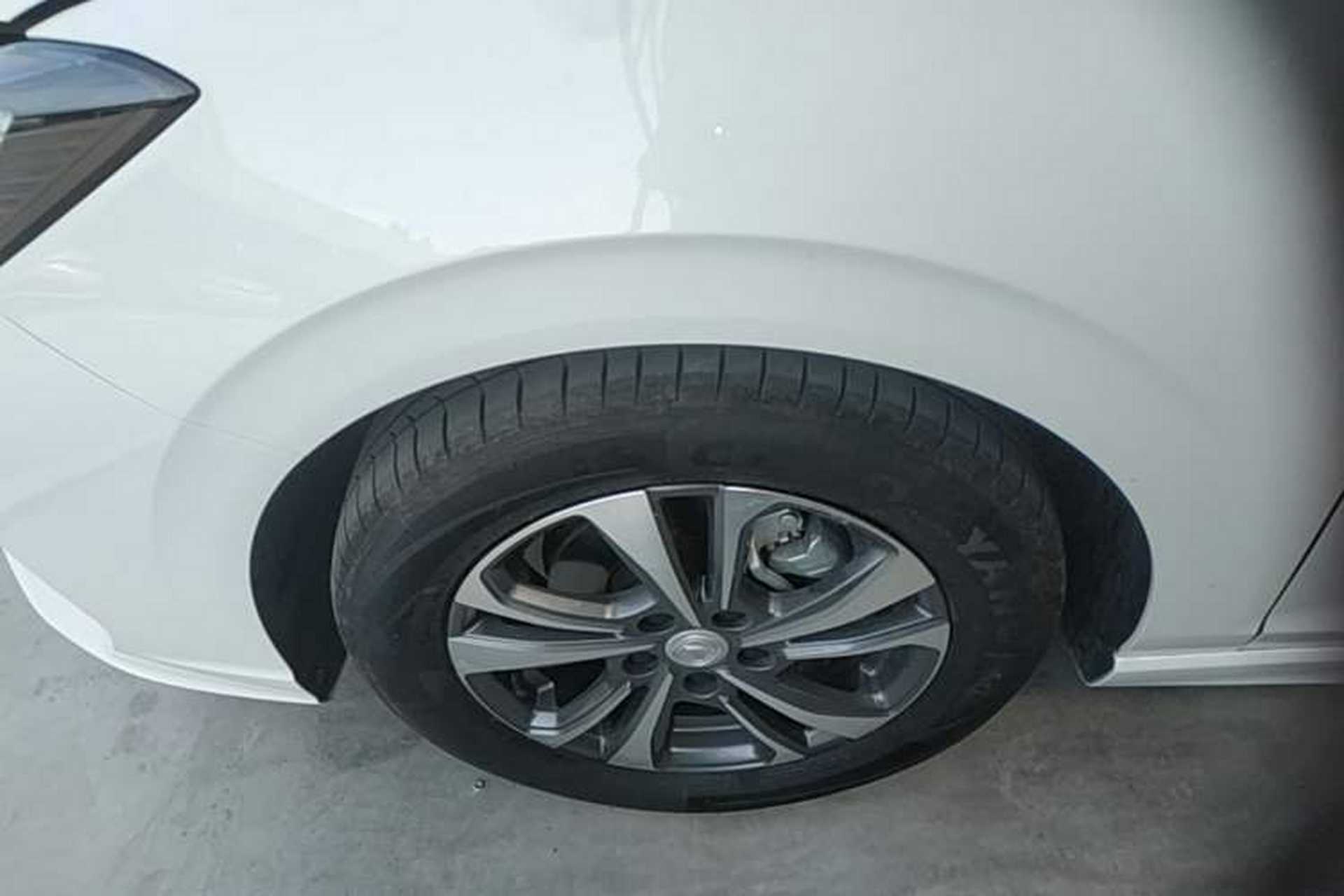 Used CHANGAN Eado 2024 PLUS Blue Whale NE 1.4T GDI DCT High-Energy Edition Left Front Wheel Hub