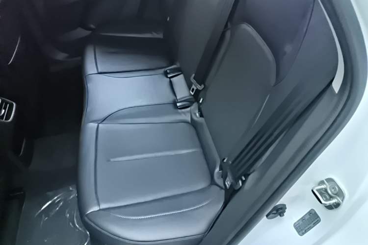 Used CHANGAN Eado 2024 1.5T GDI Automatic Prestige Edition Left Rear Seat