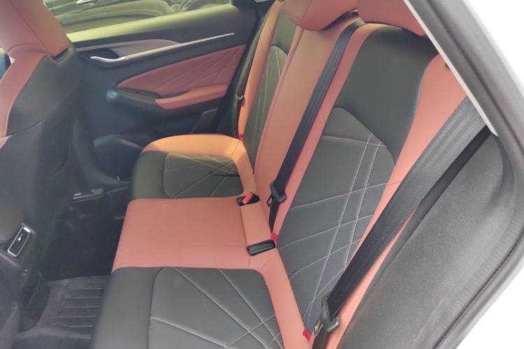 Used CHANGAN Eado 2024 PLUS Blue Whale NE 1.4T GDI DCT High-Energy Edition Left Rear Seat