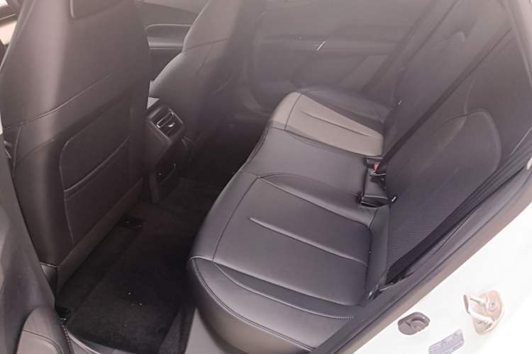 Used CHANGAN Eado 2024 1.5T GDI Automatic Prestige Edition Left Rear Seat