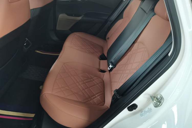 Used CHANGAN Eado 2024 1.5T GDI Automatic Flagship Edition Left Rear Seat