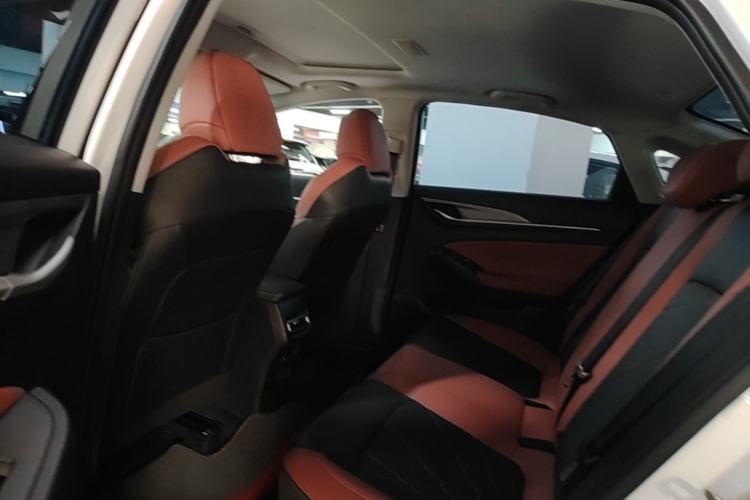 Used CHANGAN Eado 2024 PLUS Blue Whale NE 1.4T GDI DCT High-Energy Edition Left Rear Seat