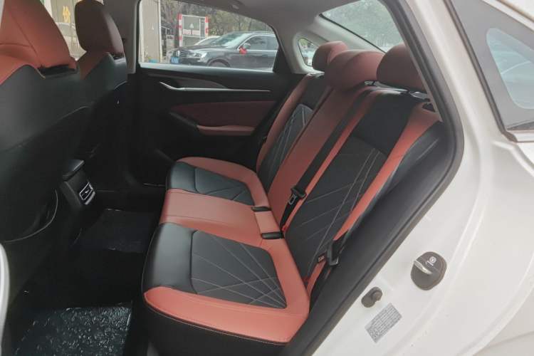 Used CHANGAN Eado 2024 PLUS Blue Whale NE 1.4T GDI DCT High-Energy Edition Left Rear Seat