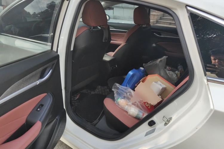 Used CHANGAN Eado 2024 PLUS Blue Whale NE 1.4T GDI DCT High-Energy Edition Left Rear Seat