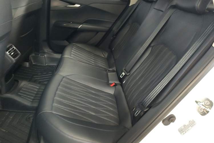 Used CHANGAN Eado 2024 1.5T GDI Automatic Flagship Edition Left Rear Seat