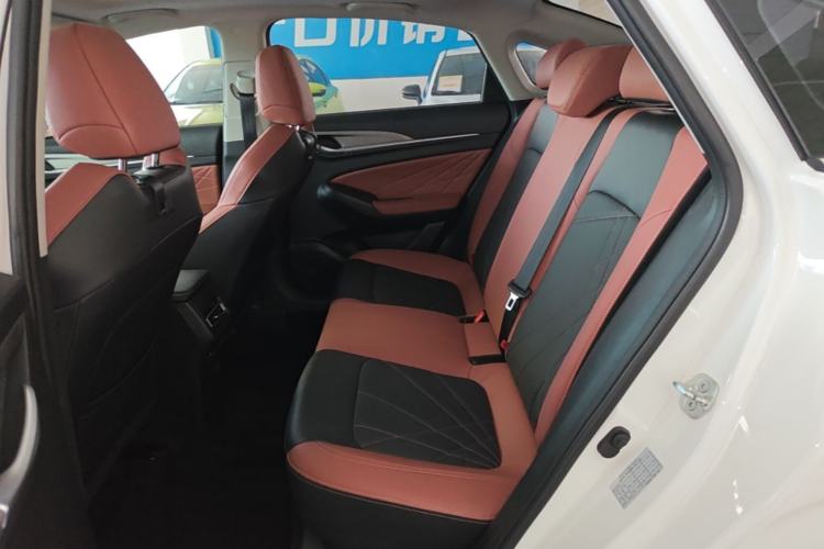 Used CHANGAN Eado 2024 PLUS Blue Whale NE 1.4T GDI DCT High-Energy Edition Left Rear Seat