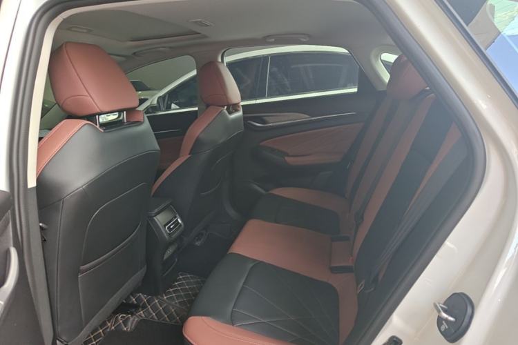 Used CHANGAN Eado 2024 PLUS Blue Whale NE 1.4T GDI DCT High-Energy Edition Left Rear Seat