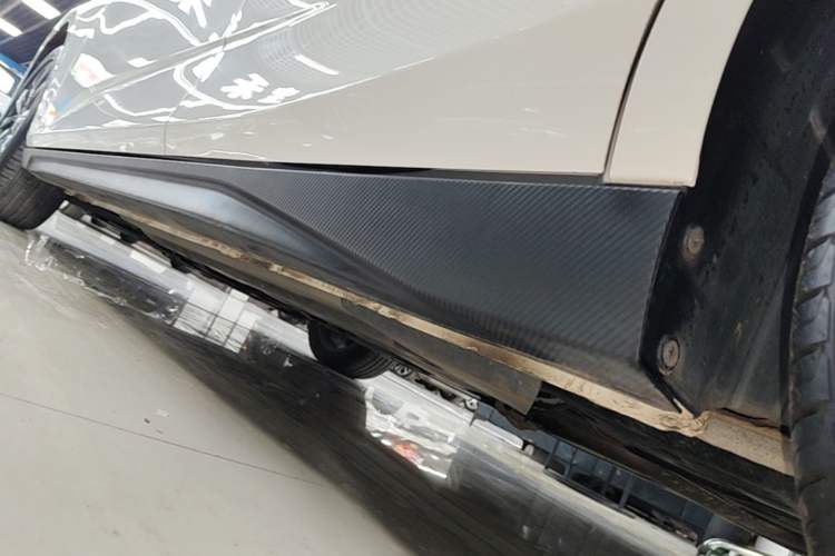Used CHANGAN Eado 2024 1.5T GDI Automatic Flagship Edition Left Side Sill