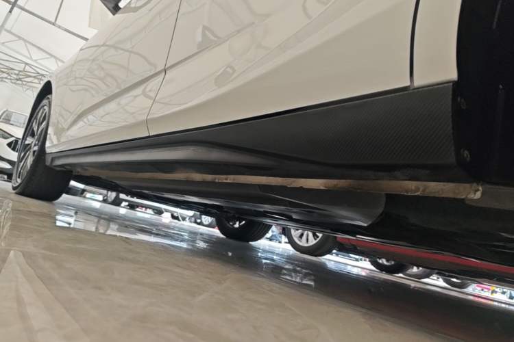 Used CHANGAN Eado 2024 1.5T GDI Automatic Flagship Edition Left Side Sill