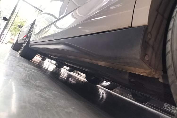 Used CHANGAN Eado 2024 1.5T GDI Automatic Flagship Edition Left Side Sill