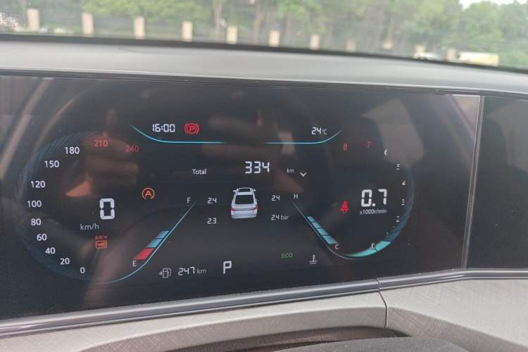 Used CHANGAN Eado 2024 PLUS Blue Whale NE 1.4T GDI DCT High-Energy Edition Odometer Close Up