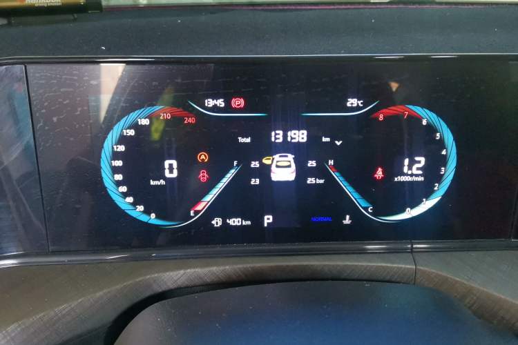 Used CHANGAN Eado 2024 PLUS Blue Whale NE 1.4T GDI DCT High-Energy Edition Odometer Close Up