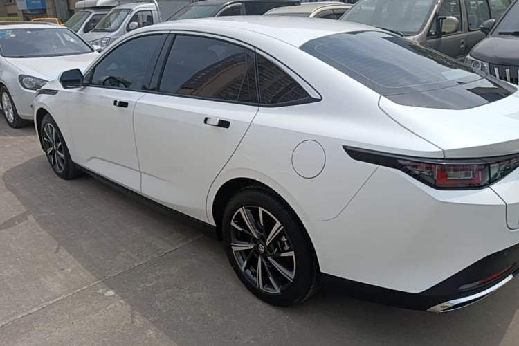 Used CHANGAN Eado 2024 1.5T GDI Automatic Prestige Edition Rear Left 45 Deg