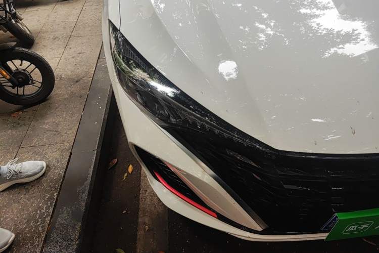 Used CHANGAN Eado 2024 PLUS Blue Whale NE 1.4T GDI DCT High-Energy Edition Right Front Headlight