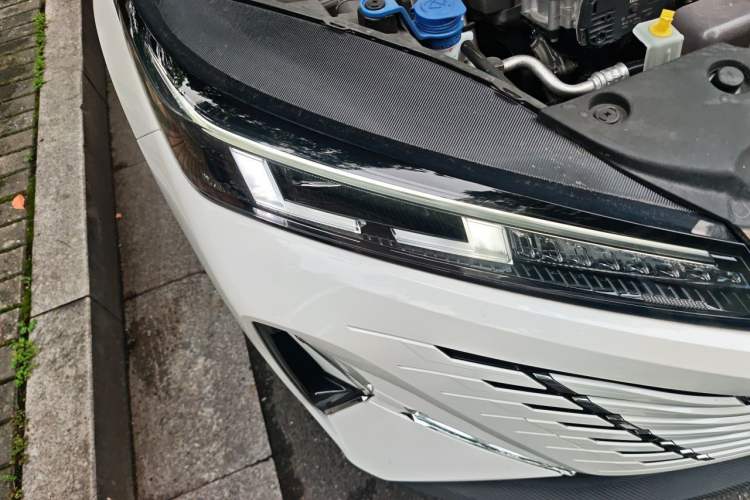 Used CHANGAN Eado 2024 1.5T GDI Automatic Flagship Edition Right Front Headlight
