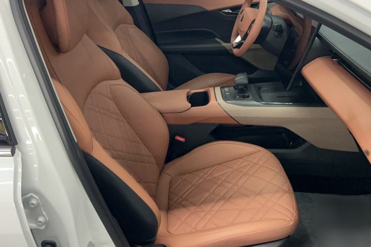 Used CHANGAN Eado 2024 1.5T GDI Automatic Flagship Edition Right Front Seat