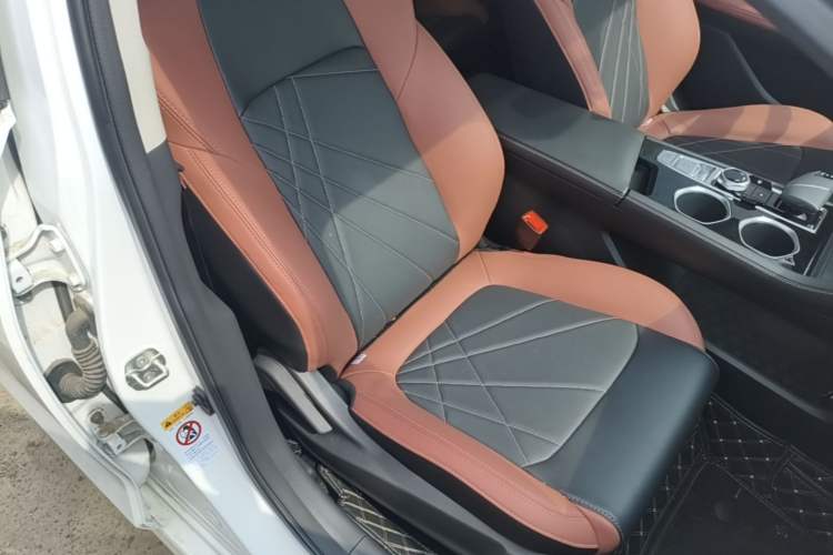 Used CHANGAN Eado 2024 PLUS Blue Whale NE 1.4T GDI DCT High-Energy Edition Right Front Seat