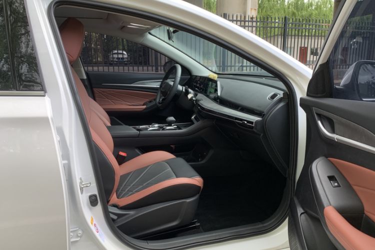 Used CHANGAN Eado 2024 PLUS Blue Whale NE 1.4T GDI DCT High-Energy Edition Right Front Seat