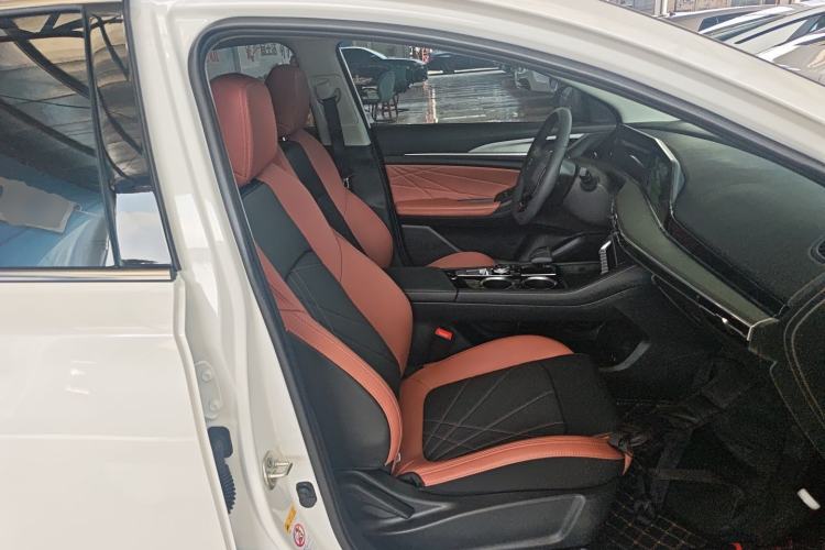 Used CHANGAN Eado 2024 PLUS Blue Whale NE 1.4T GDI DCT High-Energy Edition Right Front Seat