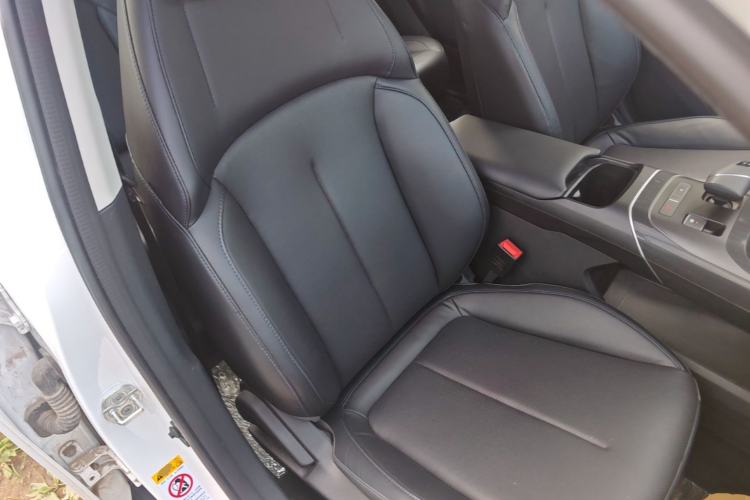 Used CHANGAN Eado 2024 1.5T GDI Automatic Prestige Edition Right Front Seat