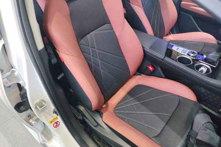 Used CHANGAN Eado 2024 PLUS Blue Whale NE 1.4T GDI DCT High-Energy Edition Right Front Seat