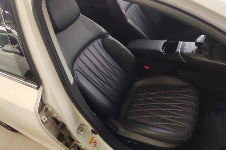 Used CHANGAN Eado 2024 1.5T GDI Automatic Flagship Edition Right Front Seat