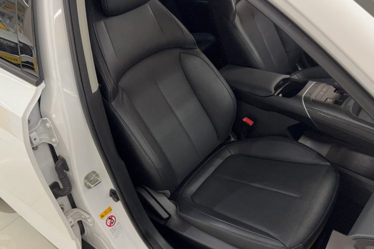 Used CHANGAN Eado 2024 1.5T GDI Automatic Prestige Edition Right Front Seat