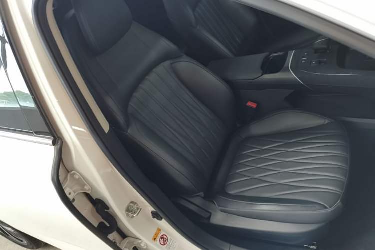 Used CHANGAN Eado 2024 1.5T GDI Automatic Flagship Edition Right Front Seat