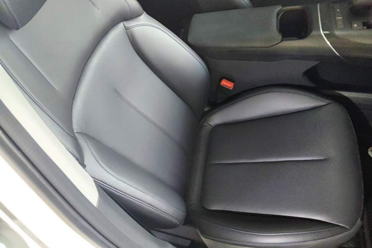Used CHANGAN Eado 2024 1.5T GDI Automatic Prestige Edition Right Front Seat