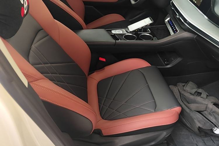 Used CHANGAN Eado 2024 PLUS Blue Whale NE 1.4T GDI DCT High-Energy Edition Right Front Seat