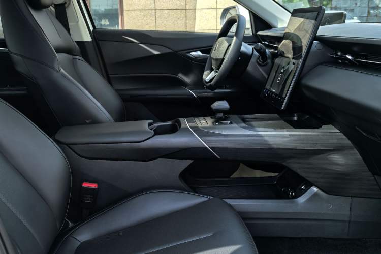 Used CHANGAN Eado 2024 1.5T GDI Automatic Prestige Edition Right Front Seat