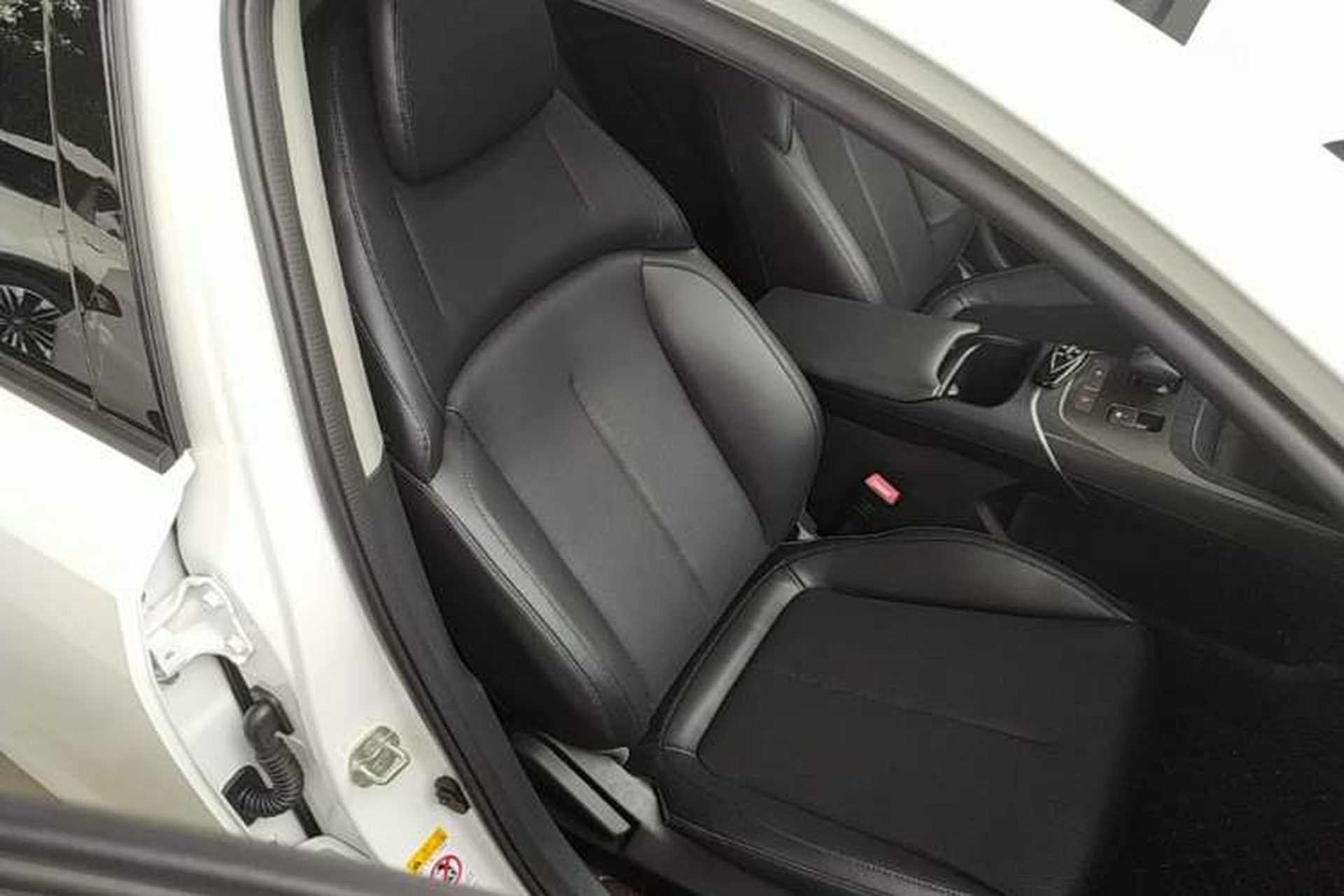 Used CHANGAN Eado 2024 1.5T GDI Automatic Prestige Edition Right Front Seat