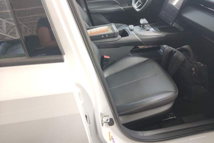 Used CHANGAN Eado 2024 1.5T GDI Automatic Prestige Edition Right Front Seat