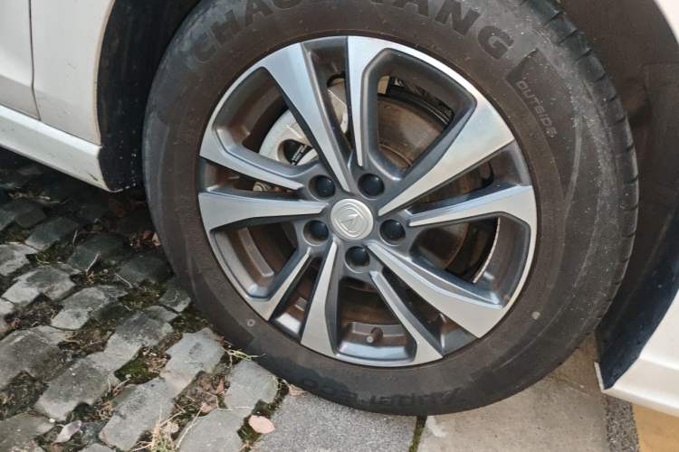 Used CHANGAN Eado 2024 PLUS Blue Whale NE 1.4T GDI DCT High-Energy Edition Right Front Wheel Hub