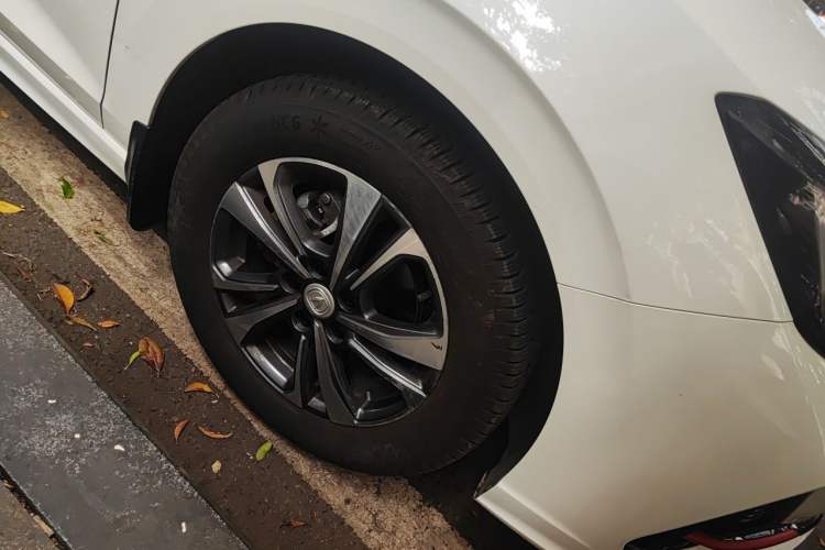 Used CHANGAN Eado 2024 PLUS Blue Whale NE 1.4T GDI DCT High-Energy Edition Right Front Wheel Hub
