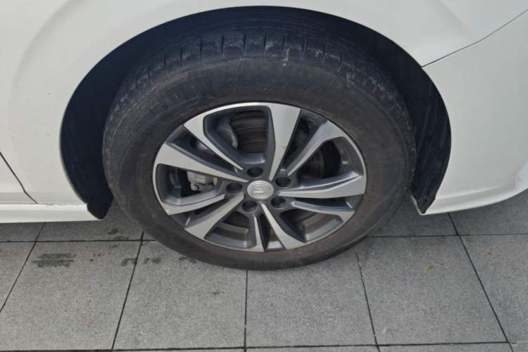 Used CHANGAN Eado 2024 PLUS Blue Whale NE 1.4T GDI DCT High-Energy Edition Right Front Wheel Hub