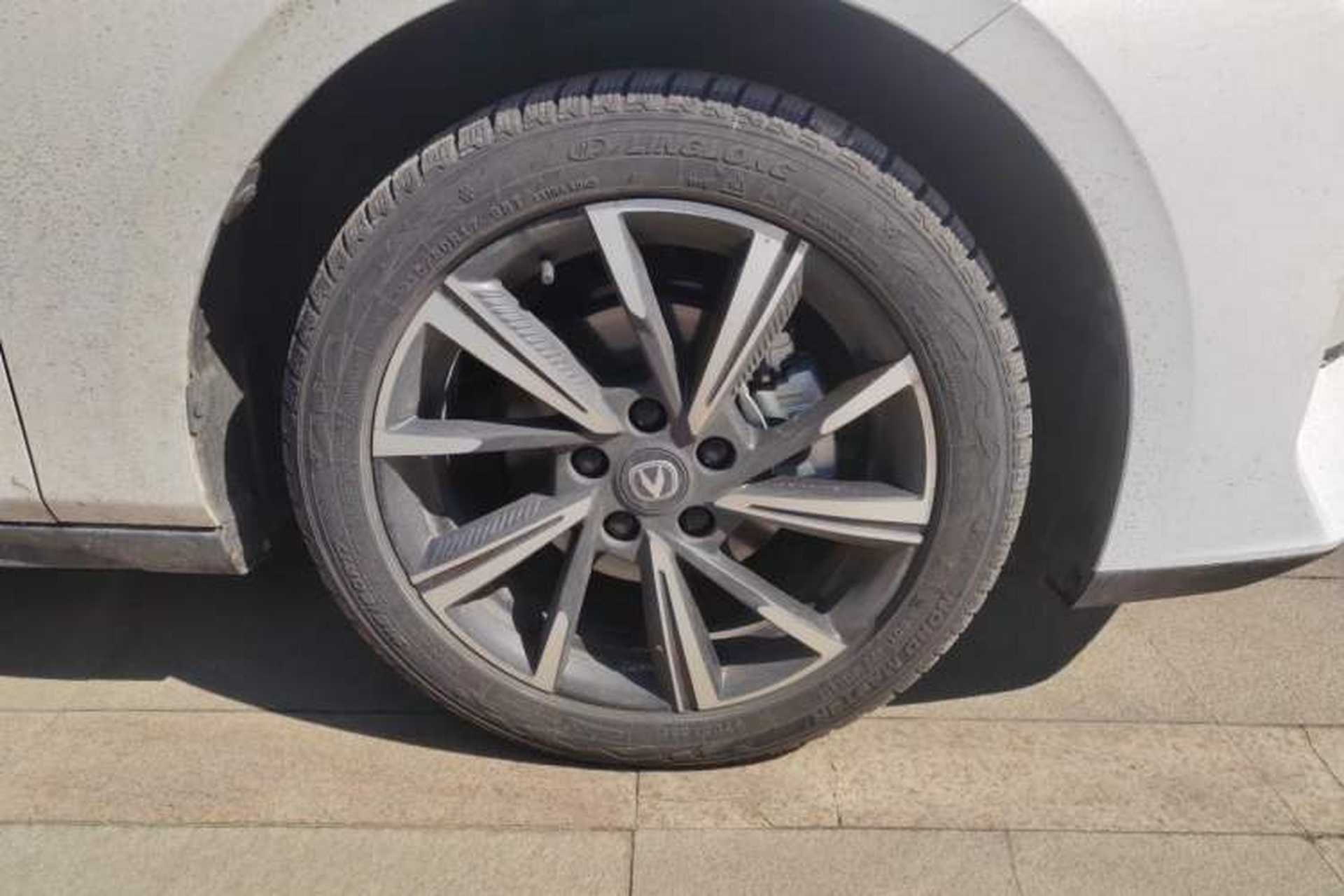 Used CHANGAN Eado 2024 1.5T GDI Automatic Prestige Edition Right Front Wheel Hub
