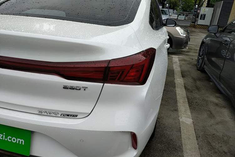 Used CHANGAN Eado 2024 PLUS Blue Whale NE 1.4T GDI DCT High-Energy Edition Right Rear Taillight