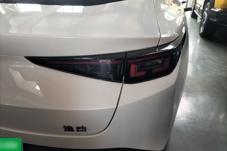 Used CHANGAN Eado 2024 1.5T GDI Automatic Flagship Edition Right Rear Taillight