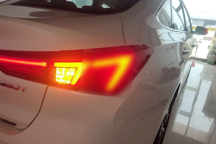 Used CHANGAN Eado 2024 PLUS Blue Whale NE 1.4T GDI DCT High-Energy Edition Right Rear Taillight