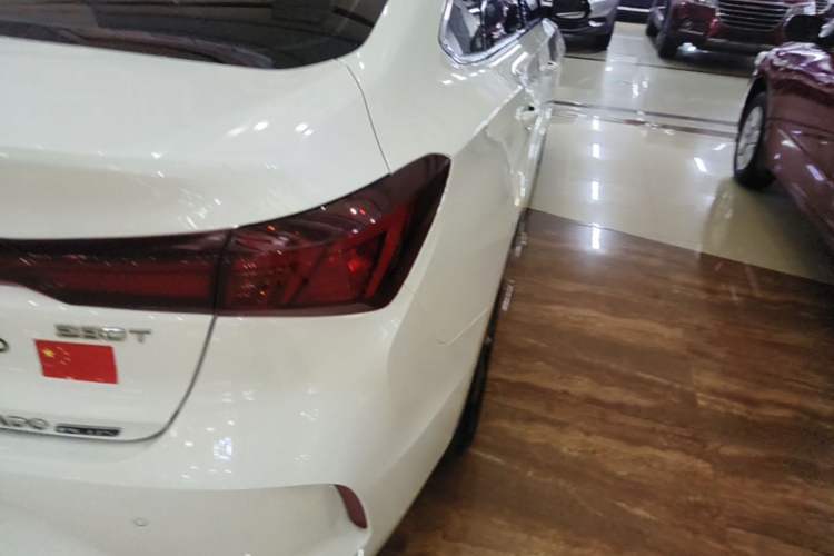 Used CHANGAN Eado 2024 PLUS Blue Whale NE 1.4T GDI DCT High-Energy Edition Right Rear Taillight