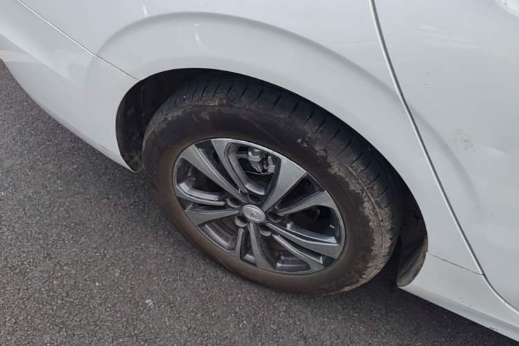 Used CHANGAN Eado 2024 PLUS Blue Whale NE 1.4T GDI DCT High-Energy Edition Right Rear Wheel Hub