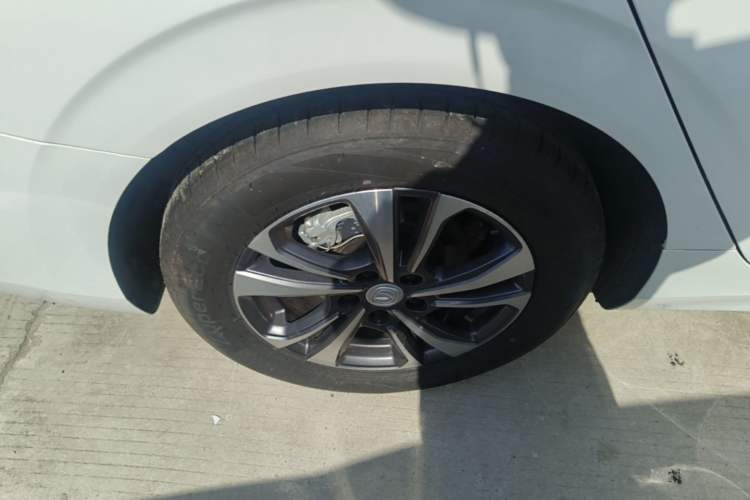 Used CHANGAN Eado 2024 PLUS Blue Whale NE 1.4T GDI DCT High-Energy Edition Right Rear Wheel Hub
