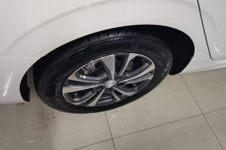 Used CHANGAN Eado 2024 PLUS Blue Whale NE 1.4T GDI DCT High-Energy Edition Right Rear Wheel Hub