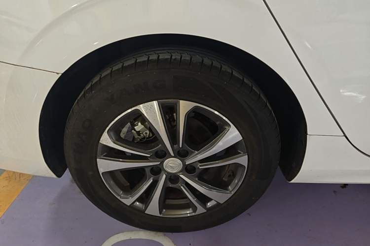 Used CHANGAN Eado 2024 PLUS Blue Whale NE 1.4T GDI DCT High-Energy Edition Right Rear Wheel Hub